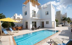 Villa Pomelo